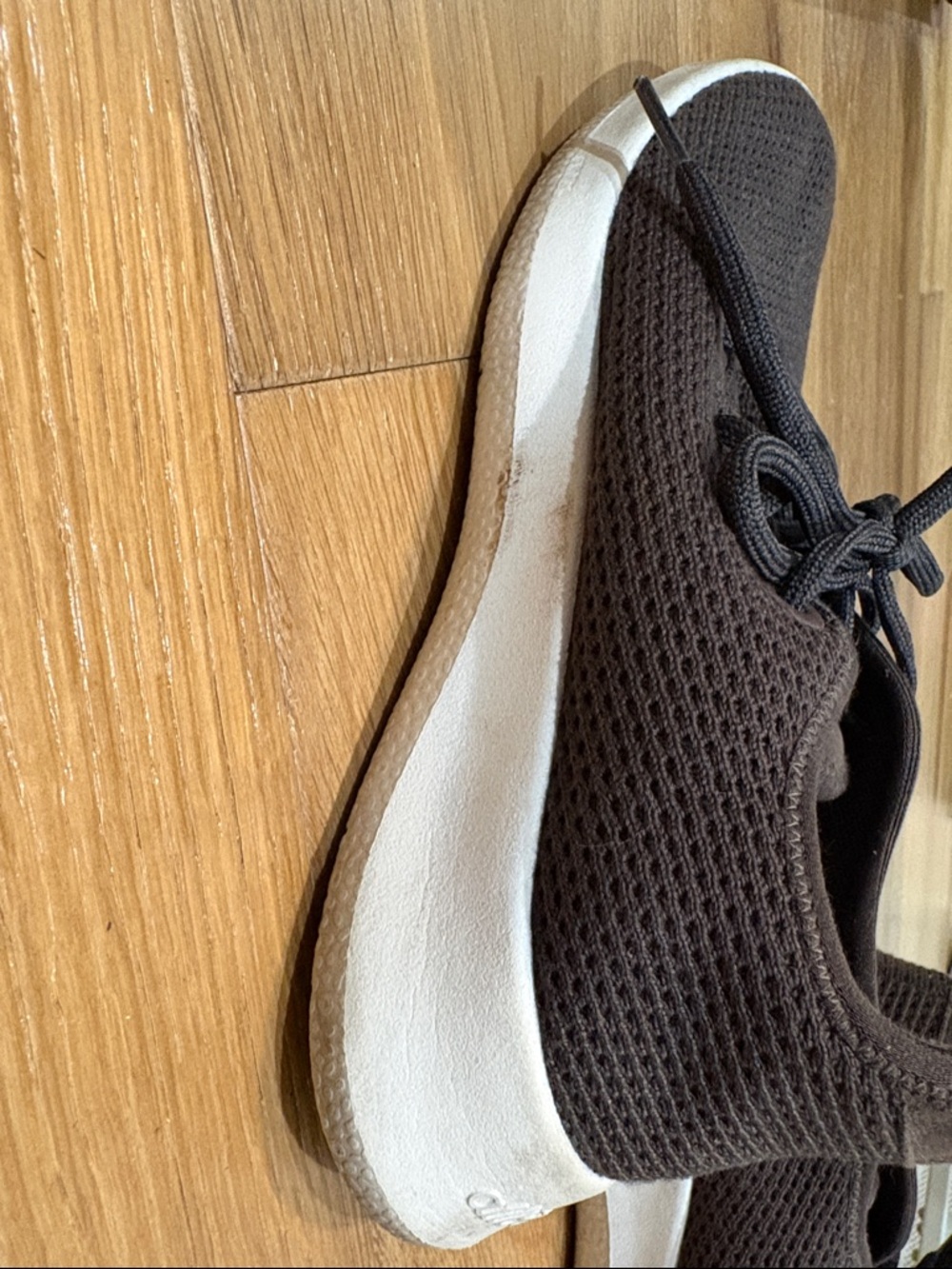 Allbirds Women’s Tree Runners Size 7 Dark Chocolate Brown White Soles Athletic - Picture 12 of 14